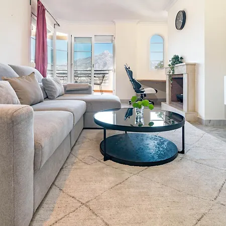 Sunshine Getaway In Nueva Andalucia Close To Centro Plaza Apartment