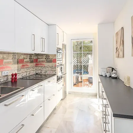 Apartment Sunshine Getaway In Nueva Andalucia Close To Centro Plaza *