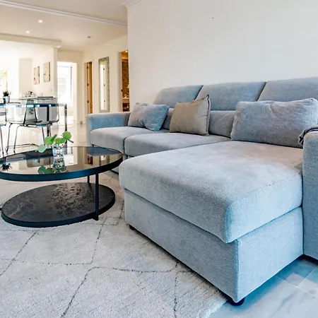 Apartment Sunshine Getaway In Nueva Andalucia Close To Centro Plaza